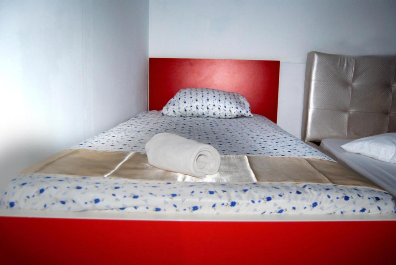 Hotel Vlora City Kültér fotó